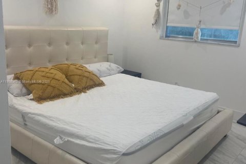 Купить кондоминиум в Холливуд, Флорида 2 спальни, 60.39м2, № 1959929 - фото 7