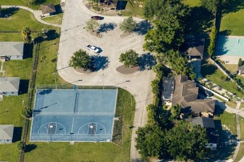 Casa en venta en Orlando, Florida, 3 dormitorios, 158.12 m2 № 2167619 - foto 2