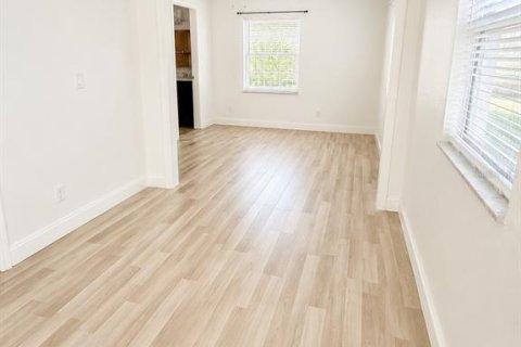 Casa en venta en Orlando, Florida, 3 dormitorios, 158.12 m2 № 2167619 - foto 8