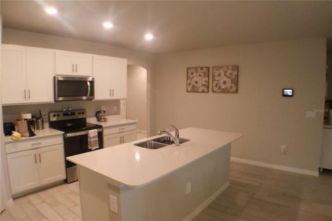 Villa ou maison à vendre à Port Charlotte, Floride: 4 chambres, 169.83 m2 № 1876691 - photo 4