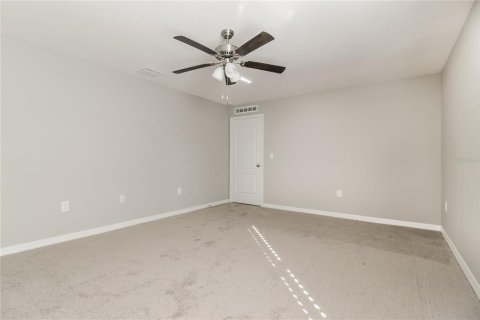 Villa ou maison à louer à Kissimmee, Floride: 4 chambres, 183.48 m2 № 1819597 - photo 8