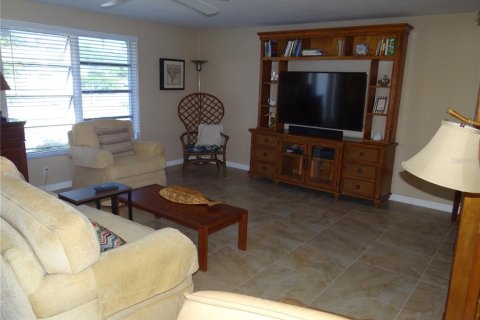 Casa en alquiler en Port Charlotte, Florida, 3 dormitorios, 143.72 m2 № 1677384 - foto 3