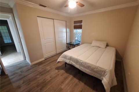 House in Largo, Florida 3 bedrooms, 161.28 sq.m. № 1900102 - photo 18