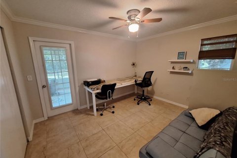 House in Largo, Florida 3 bedrooms, 161.28 sq.m. № 1900102 - photo 20