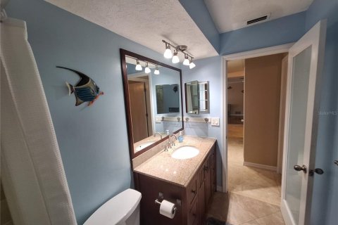 House in Largo, Florida 3 bedrooms, 161.28 sq.m. № 1900102 - photo 22