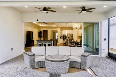 Villa ou maison à vendre à Kissimmee, Floride: 3 chambres, 204.57 m2 № 2400940 - photo 25