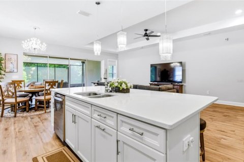 Villa ou maison à vendre à Kissimmee, Floride: 3 chambres, 204.57 m2 № 2400940 - photo 12
