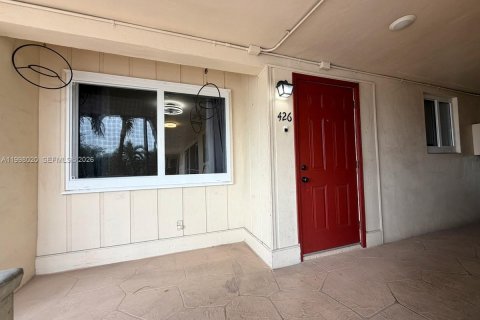 Снять в аренду кондоминиум в Пемброк-Пайнс, Флорида 2 спальни, 80.82м2, № 2065251 - фото 13