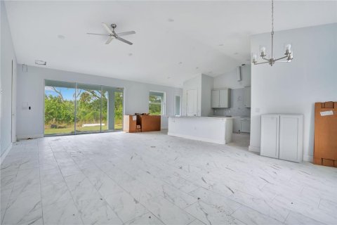 Villa ou maison à vendre à Englewood, Floride: 3 chambres, 189.71 m2 № 2400892 - photo 5