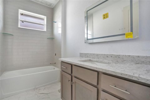 Villa ou maison à vendre à Englewood, Floride: 3 chambres, 189.71 m2 № 2400892 - photo 19