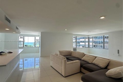Copropriété à louer à Miami Beach, Floride: 2 chambres, 235.41 m2 № 1823752 - photo 3
