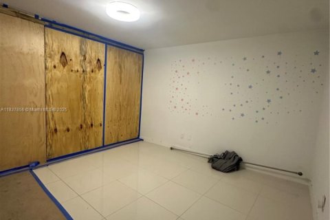 Copropriété à louer à Miami Beach, Floride: 2 chambres, 235.41 m2 № 1823752 - photo 16