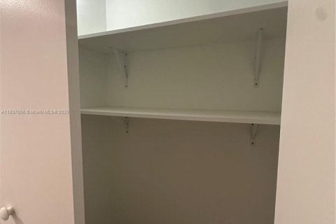Copropriété à louer à Miami Beach, Floride: 2 chambres, 235.41 m2 № 1823752 - photo 21