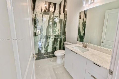 House in Lehigh Acres, Florida 3 bedrooms № 1920309 - photo 25