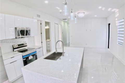 House in Lehigh Acres, Florida 3 bedrooms № 1920309 - photo 30