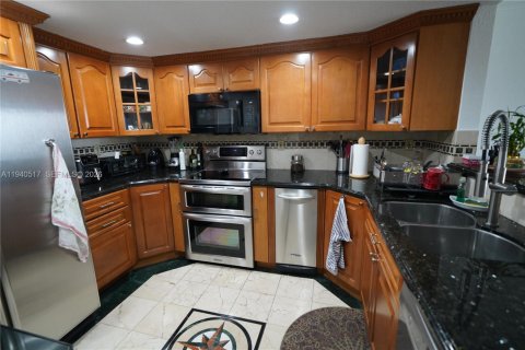 Купить кондоминиум в Майами, Флорида 1 спальня, 79.9м2, № 1997703 - фото 8