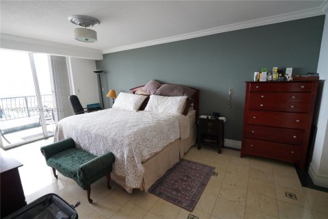 Купить кондоминиум в Майами, Флорида 1 спальня, 79.9м2, № 1997703 - фото 12