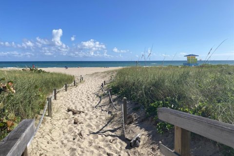 Copropriété à louer à Pompano Beach, Floride: 2 chambres, 77.57 m2 № 2352768 - photo 11