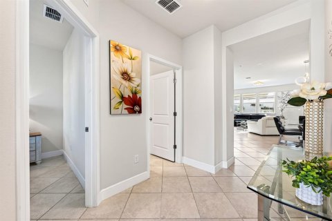 Townhouse in Orlando, Florida 4 bedrooms, 168.06 sq.m. № 2396464 - photo 5