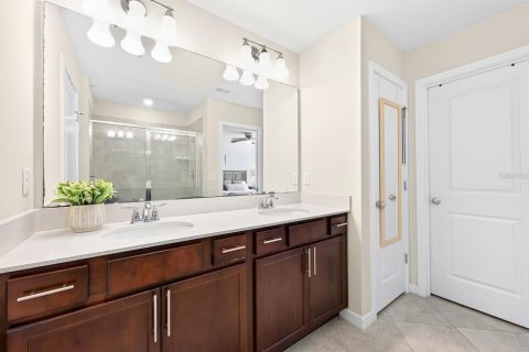 Townhouse in Orlando, Florida 4 bedrooms, 168.06 sq.m. № 2396464 - photo 27