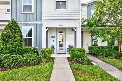 Townhouse in Orlando, Florida 4 bedrooms, 168.06 sq.m. № 2396464 - photo 3