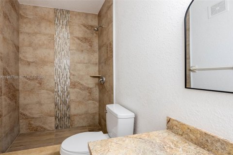 Снять в аренду квартиру в Хайалиа, Флорида 2 спальни, 83.05м2, № 2051160 - фото 12