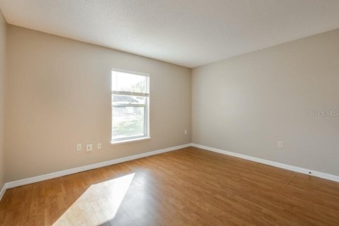 Villa ou maison à louer à Orlando, Floride: 4 chambres, 175.86 m2 № 1905183 - photo 11