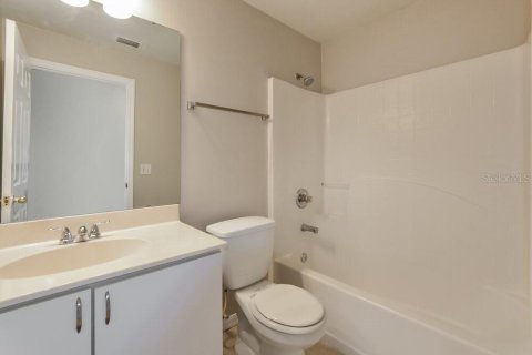 Villa ou maison à louer à Orlando, Floride: 4 chambres, 175.86 m2 № 1905183 - photo 15
