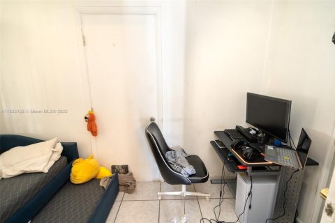 Купить коммерческую недвижимость в Майами, Флорида 206.24м2, № 1941140 - фото 13