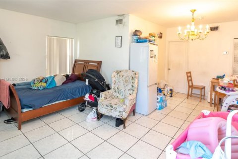 Купить коммерческую недвижимость в Майами, Флорида 206.24м2, № 1941140 - фото 5