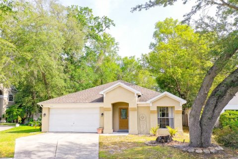 House in Casselberry, Florida 4 bedrooms, 182.65 sq.m. № 1685396 - photo 1
