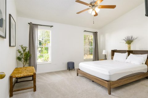 House in Casselberry, Florida 4 bedrooms, 182.65 sq.m. № 1685396 - photo 9