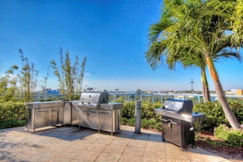 Copropriété à louer à Miami, Floride: 2 chambres, 107.58 m2 № 2190383 - photo 16