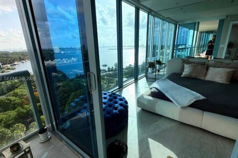 Copropriété à louer à Miami, Floride: 2 chambres, 107.58 m2 № 2190383 - photo 5