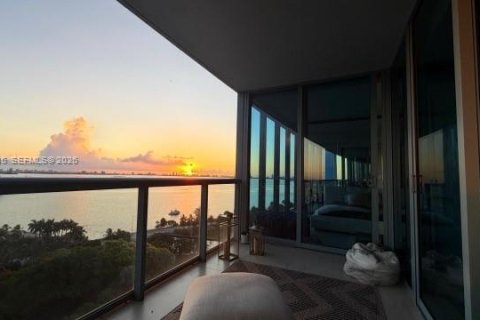 Copropriété à louer à Miami, Floride: 2 chambres, 107.58 m2 № 2190383 - photo 3