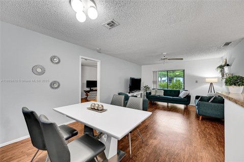 Купить кондоминиум в Корал-Спрингс, Флорида 2 спальни, 103.49м2, № 1928190 - фото 20