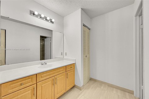 Купить кондоминиум в Корал-Спрингс, Флорида 2 спальни, 103.49м2, № 1928190 - фото 10