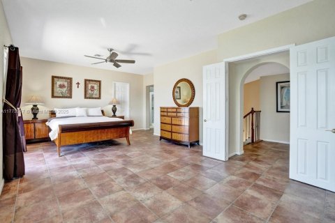 Casa en venta en Miramar, Florida, 5 dormitorios, 325.16 m2 № 1695957 - foto 27