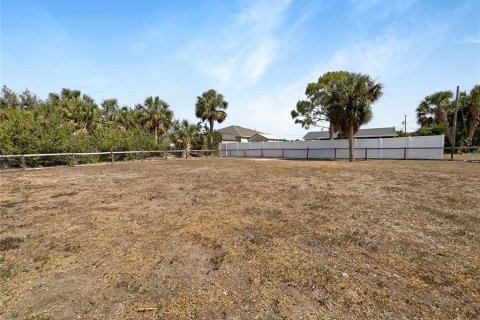House in Port Charlotte, Florida 3 bedrooms, 111.67 sq.m. № 1679216 - photo 19