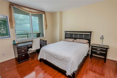 Condominio en venta en Miami, Florida, 1 dormitorio, 78.6 m2 № 1888783 - foto 19