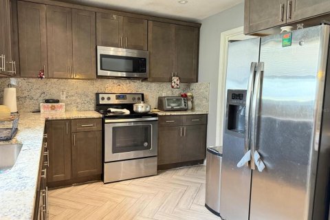 Casa en venta en Orlando, Florida, 4 dormitorios, 226.31 m2 № 1724520 - foto 5