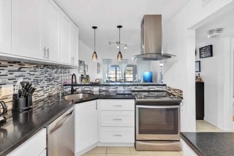 Condominio en venta en Tamarac, Florida, 2 dormitorios, 81.75 m2 № 1988205 - foto 24