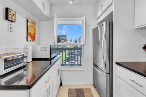 Condominio en venta en Tamarac, Florida, 2 dormitorios, 81.75 m2 № 1988205 - foto 23