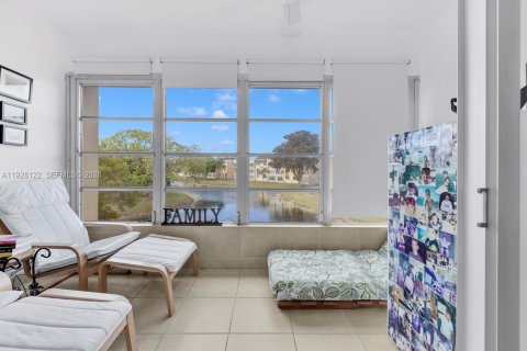 Condominio en venta en Tamarac, Florida, 2 dormitorios, 81.75 m2 № 1988205 - foto 27
