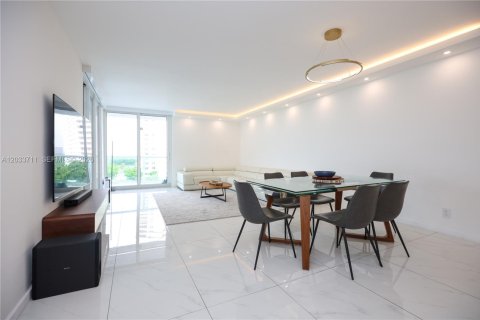 Copropriété à vendre à Sunny Isles Beach, Floride: 2 chambres, 148.92 m2 № 2241143 - photo 25