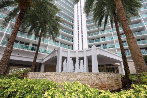 Copropriété à vendre à Sunny Isles Beach, Floride: 2 chambres, 148.92 m2 № 2241143 - photo 7
