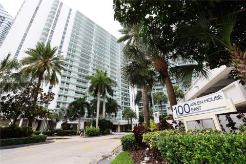 Copropriété à vendre à Sunny Isles Beach, Floride: 2 chambres, 148.92 m2 № 2241143 - photo 6