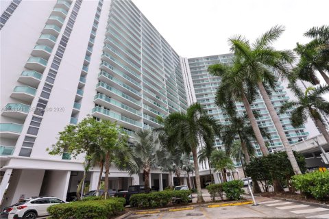 Copropriété à vendre à Sunny Isles Beach, Floride: 2 chambres, 148.92 m2 № 2241143 - photo 3