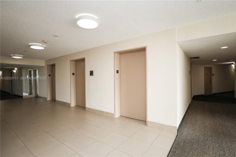 Copropriété à vendre à Sunny Isles Beach, Floride: 2 chambres, 148.92 m2 № 2241143 - photo 16
