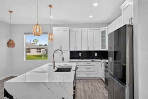 House in North Port, Florida 3 bedrooms, 161.28 sq.m. № 2225639 - photo 18